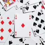 Blackjack в казино: танец удачи на грани между победой и поражением